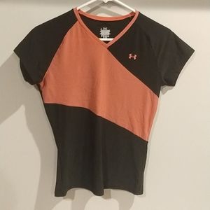 Under armor size large shirt